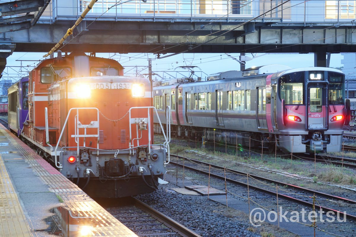 4/27 キハ120系後藤総合車両所入場配給
配9871
DD51 1193[宮]+キハ120-306