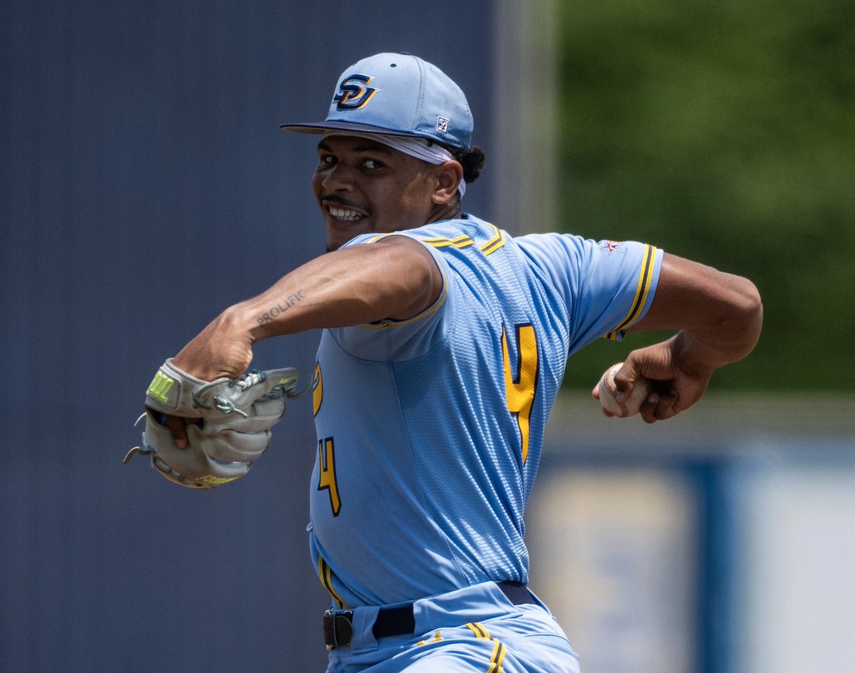 mjohnsonphoto's tweet photo. Great win today as @southernubsb comes from down 7 to defeat Arkansas-Pine Bluff. My 📸 gallery from the game is live on @theadvocatebr #PHOTOS #photooftheday #nikonphotography #southernisthestandard #GeauxJags #ncaabaseball 

https://t.co/QoAdes7vqi https://t.co/bHN8ORKmob