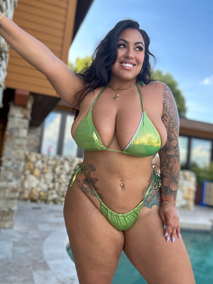 GoddessCynn tweet media