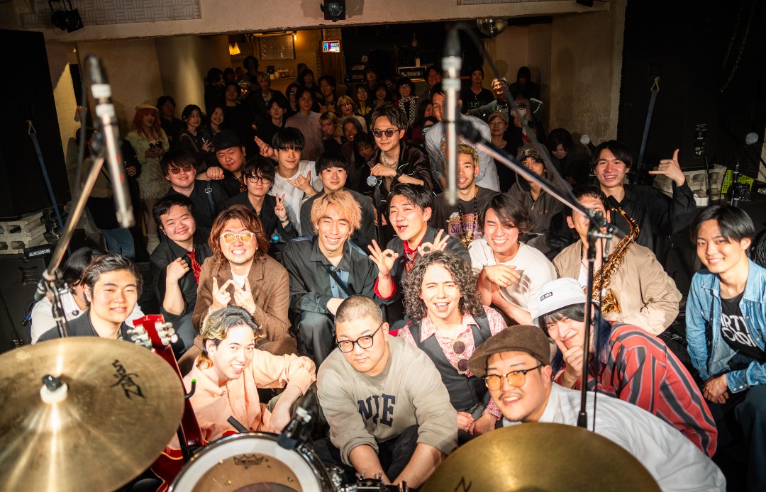 trane_00's tweet photo. 🌊Thank you🌊

4.26(日)📍渋谷LUSH
-GROOVE DOCK-

Wave Rhythm Sectionさん
1stAL Releaseおめでとうございます🎉

【setlist】
1.Sand's Lie
2.A.O.R
https://t.co/TsvMcCU07N I
4.Seaside Line
5.MONSTRO
6.Somebody

ありがとうございました!!

#trane_band https://t.co/Qwkjsrapk3