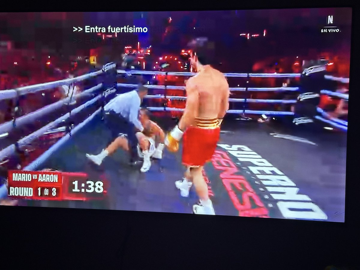 YaneliOfficial's tweet photo. La pinche espera valió completamente la pena!!! Eso es todo mi @ArnMercurio 🥊❤️ 
 #SupernovaEnNetflixMercury https://t.co/Nhe7dpmdGf