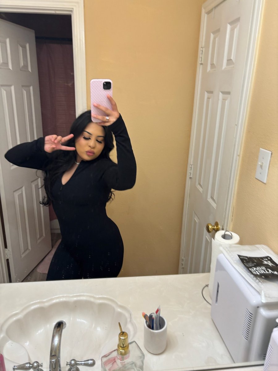 Vanessa tweet media