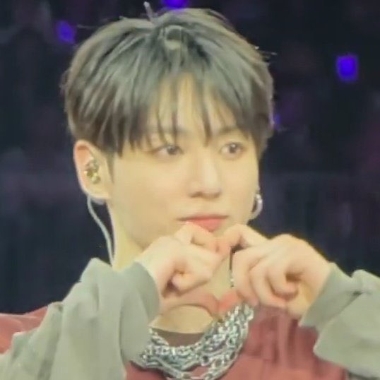 ทฝ. ㅇㅅㅇ tweet media