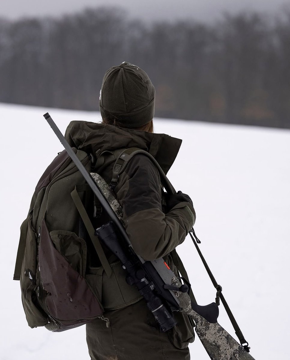 beretta_japan_'s tweet image. BERETTA 『BRX1 strata』

BRX1ライフルは、カモフラージュ仕様のポリマーストックに加え、レシーバーとバレルにセラコート加工を施すことで、高い耐候性と耐久性を実現。
あらゆる狩猟環境や気象条件において、信頼できるパフォーマンスを発揮する一挺です。
#beretta #brx1