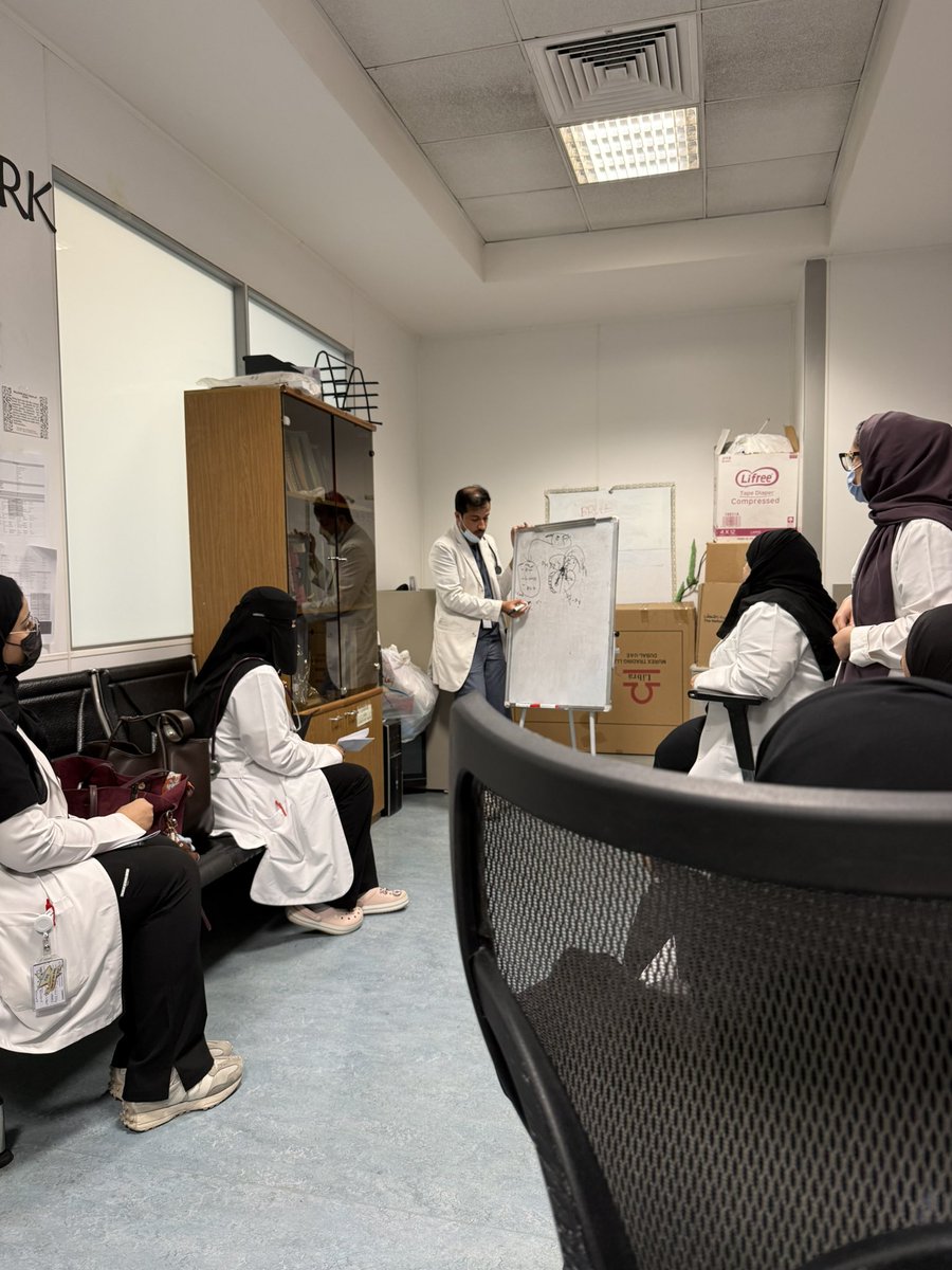 PEMC2F's tweet photo. Huge shoutout to Dr Ibrahim 👏🏻👏🏻

Amazing whiteboard teaching on Cyanotic spells approach yesterday..clear, practical, and impactful.

And to top it off, he led a mock code flawlessly 💪

Well done! 😍👏🏻👏🏻 #PEM #MedEd https://t.co/aeYJSoase2
