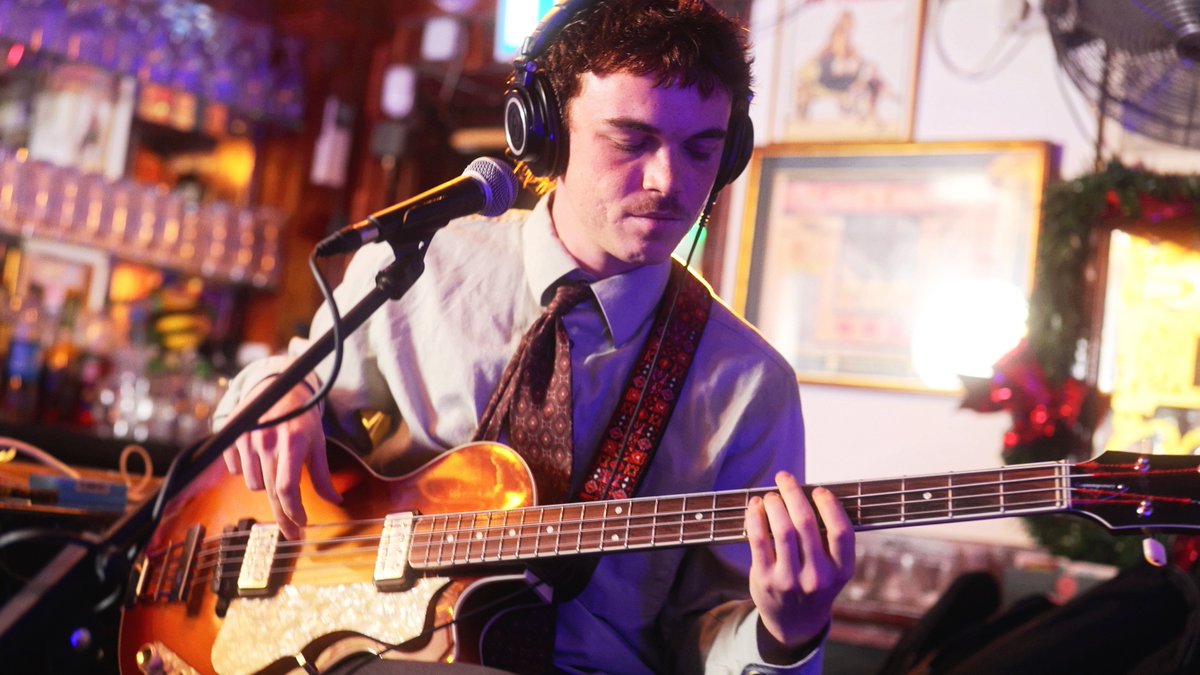 NorthDisconnect's tweet photo. Our most recent episode of Nuts Corner is available to watch now 

Featuring David San Clair, fresh off the release of his EP "Pick Up Where We Left Off" , playing through the hits for y'all

#livesession #indie #performance https://t.co/J4tBP5NL51