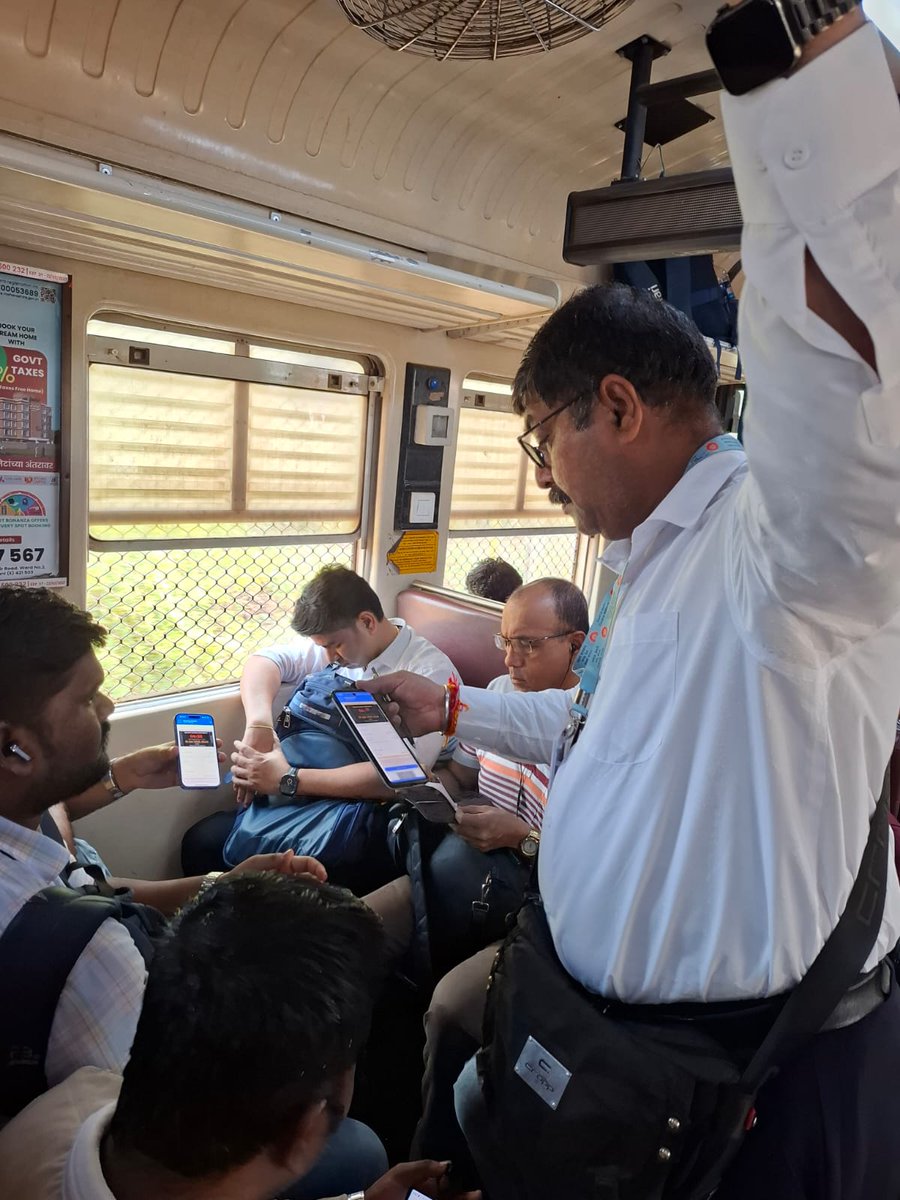 Sr DCM Mumbai CR tweet media