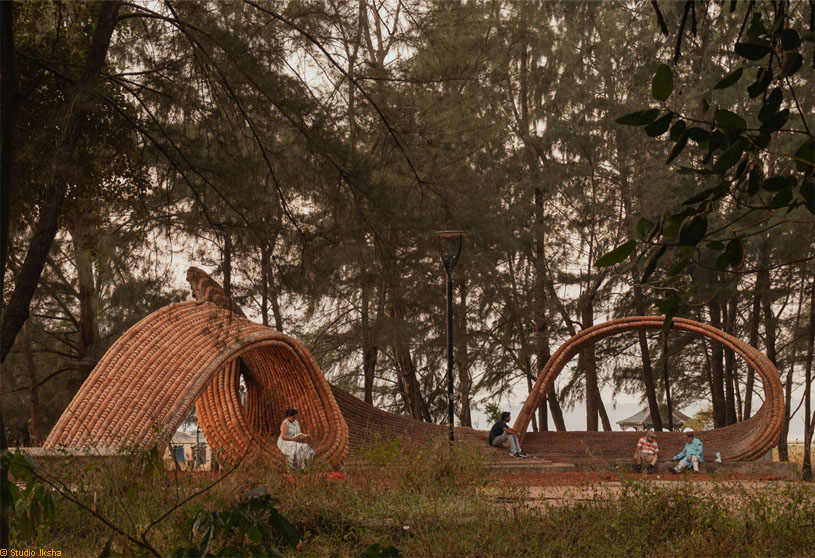 DiariesArchi's tweet image. Architecture | Kulhad Pavilion | Wallmakers

Photo Credits: Studio Iksha

To get featured, Tags #ArchiDiaries

#Architecture #Pavilion #PublicArchitecture #MaterialExploration #Wallmakers #Goa #India #StudioIkshaphotography

archidiaries.com/projects/kulha…