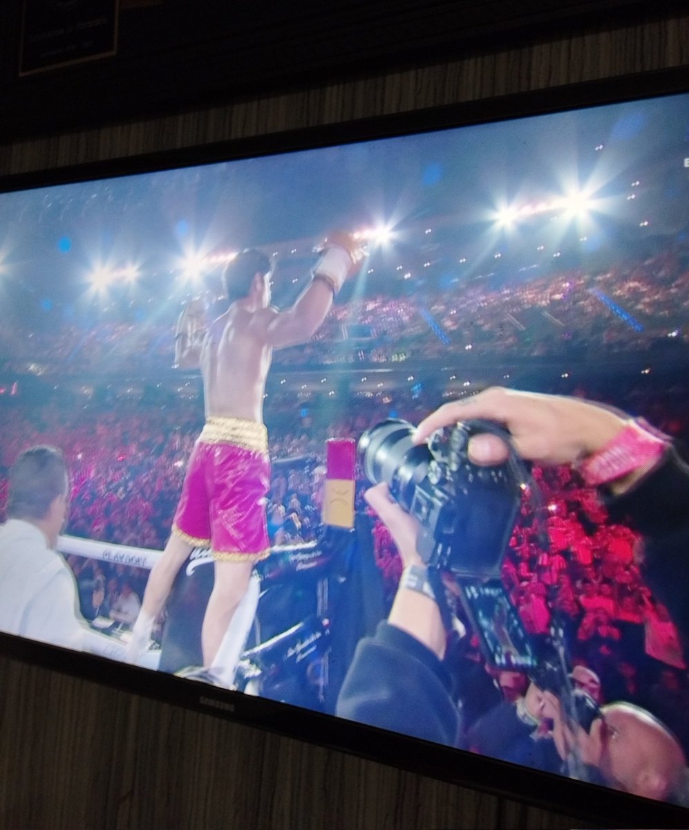 Nunca decepcionas 🥊 EFECTO MERCURIO todos caen rendidos a tus pies (literalmente)

#TeamMercury
SUPERNOVA GENESIS 
MERCURY X NETFLIX