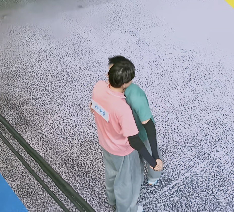 ชุ้นชื่อบุษบาาา🦖🚗 tweet media