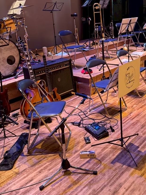 【メンバー募集】
関東ベイシーでは ギター を募集しています。
フレディグリーンスタイルのみではなく、
グレンミラーやフュージョンやファンクまで幅広く演奏ができる機会があります。

練習は毎月第4日曜日、楽譜がある程度読めるならビッグバンド未経験でも大丈夫。
気になった方はDMを！