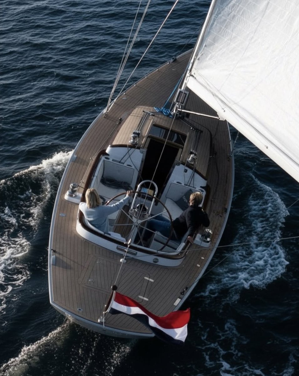 DelightMoments_'s tweet image. #sailing