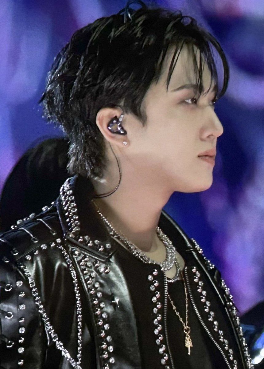 saturn ♡ ★ SAW SKZ AGAIN tweet media