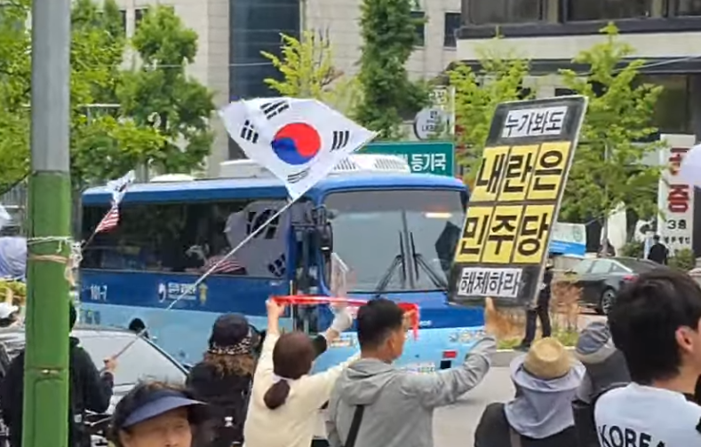 MKGA🇰🇷🇺🇲🇯🇵 tweet media