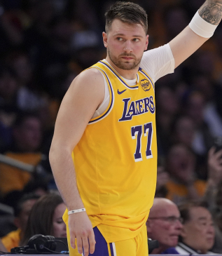 g7o05's tweet photo. @Mind_of_Luka @vvsgabe @KvngDKN This isn’t ai mfer😭😭 https://t.co/3GJiaAo74z