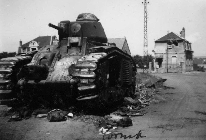 Tank_Archives's tweet image. The first tank of the second contract for Char B1 bis was built #OTD in 1938. The tank was expensive and complicated to build with 35 tanks of the second batch taking nearly a year to complete. #tanks #history #WW2 #WWII