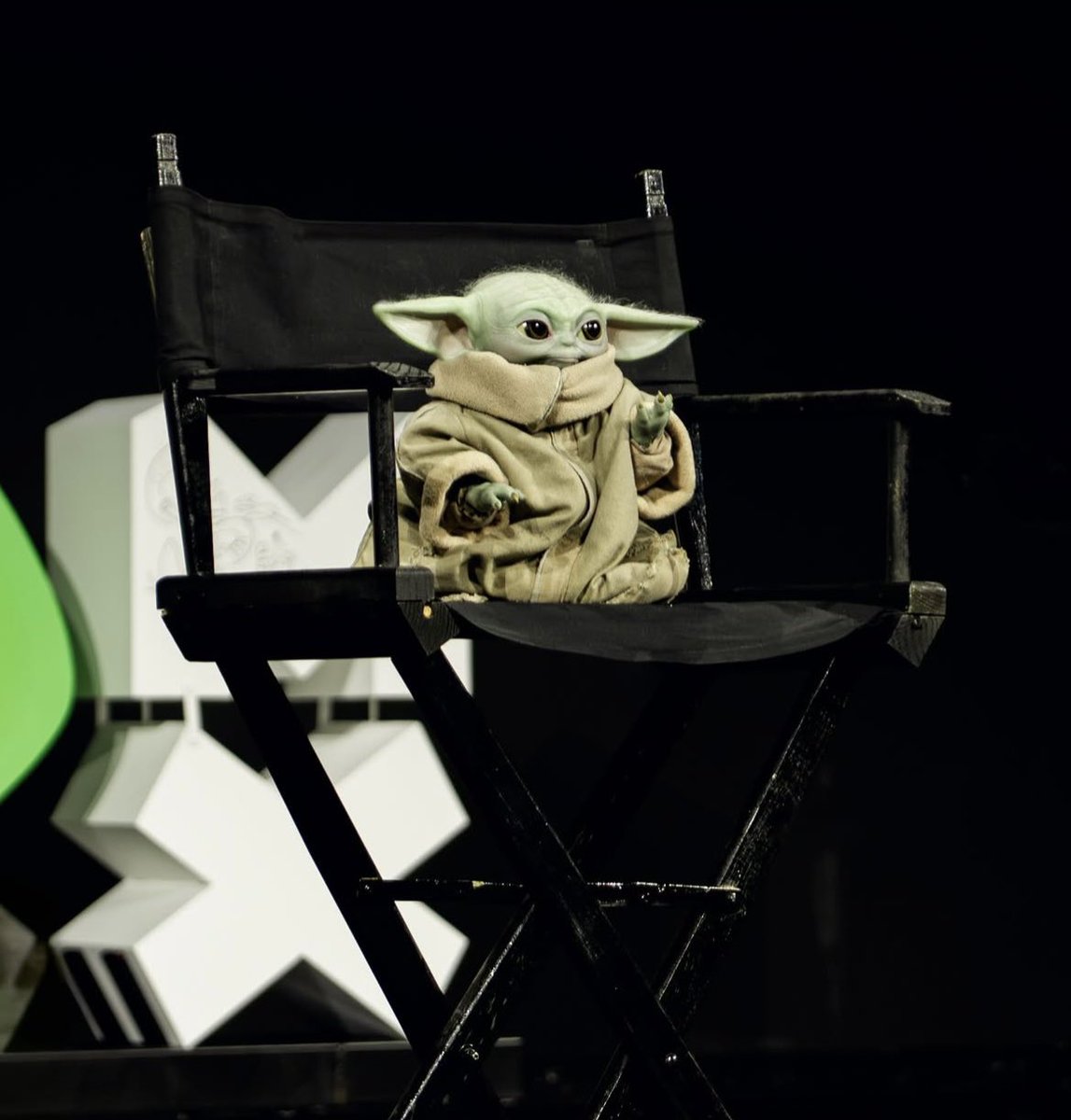 SombradeImperio's tweet image. Así el color de Mandalorian y Grogu en la CCXP con Pedrito Pascal y Grogu mas Mexicanos que nunca y Jon Favreau que es pura luz 😮‍💨🇲🇽
#StarWars #CCXPMX #Grogu #Mandalorian