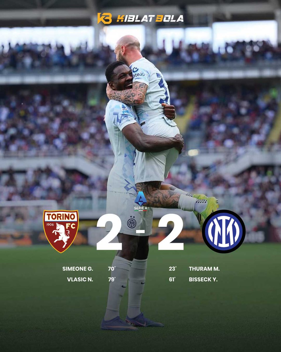 kiblatbolaofc's tweet image. Inter sempat pegang kendali, tapi Torino balas habis-habisan: 2-2 yang bikin tensi perebutan Scudetto tetap hidup. Thuram &amp;amp; Bisseck bikin Nerazzurri unggul, Simeone &amp;amp; Vlasic paksa drama sampai akhir. Satu poin yang terasa pahit buat Inter. #SerieA #Inter #Torino