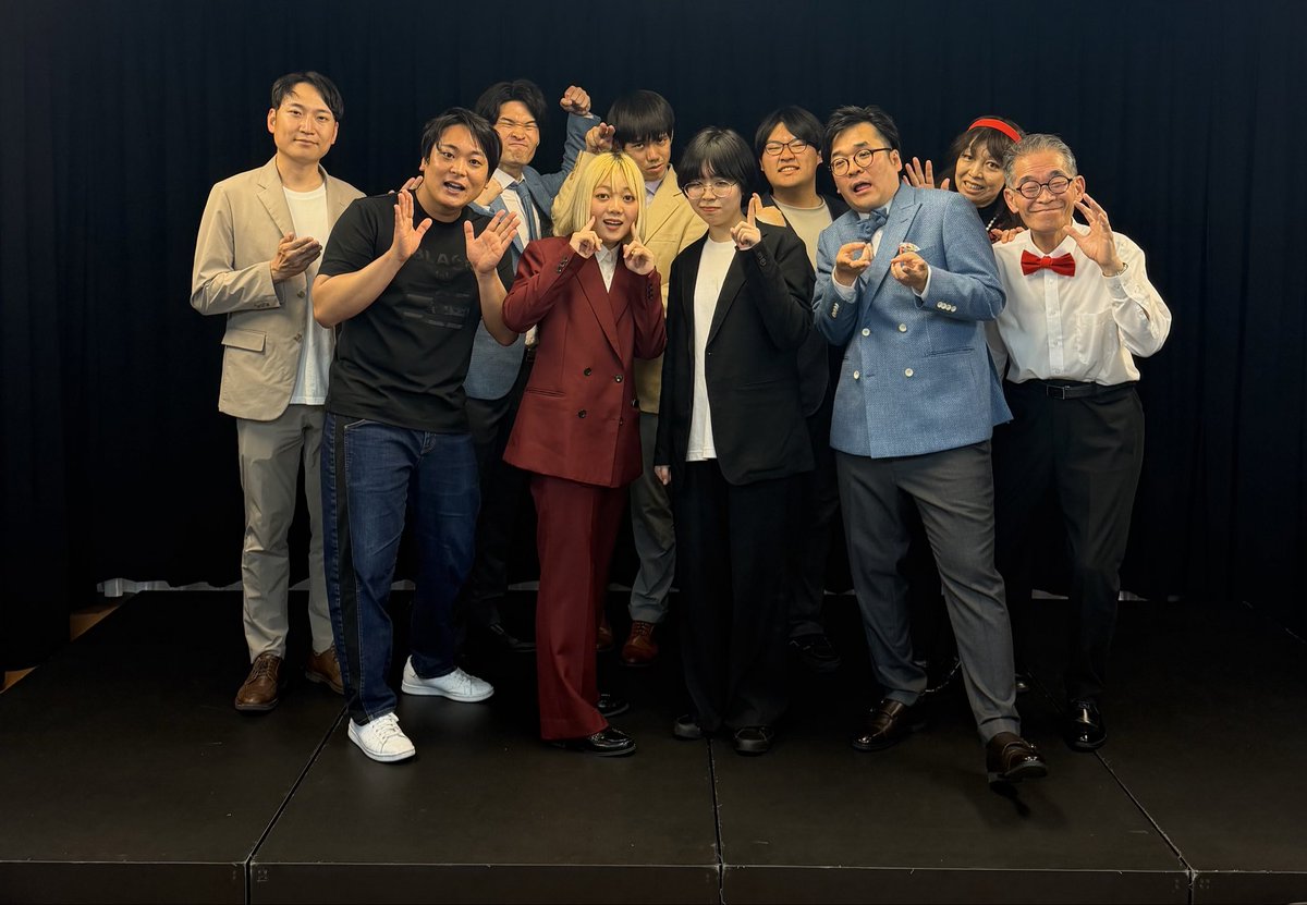 広島お笑いライブ・ワンチャンvol.102でした。広島芸人4組に加えて、ゲストの秋吉さんが出演しました。ネタやコーナー企画で盛り上げていただきました。雨の中、ご来場いただいた皆様、ありがとうございました！！次回は5/31(日)に開催します。