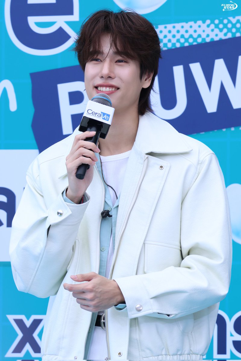 เจ้าพุพุ น่ารักมาก 
PHUWIN CERAVE BLEMISH
#CeraVeBlemishxPhuwin
#phuwintang 🐼 <a href="/phuwintang/">phuwintang</a>