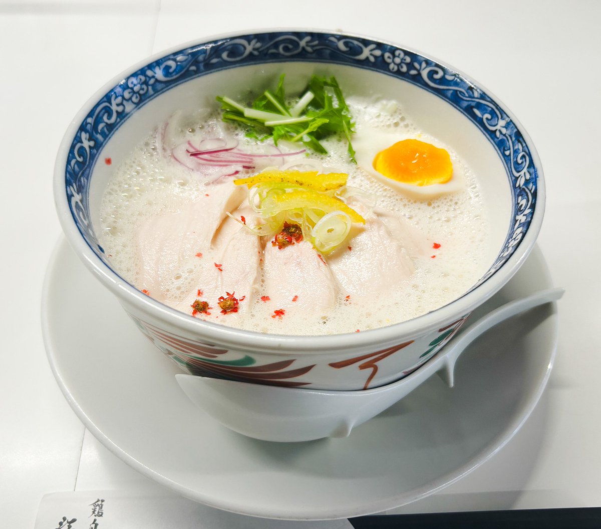 AzukiAo's tweet photo. これはおいしかった鶏白湯ラーメン。 https://t.co/DxtxftCpI6