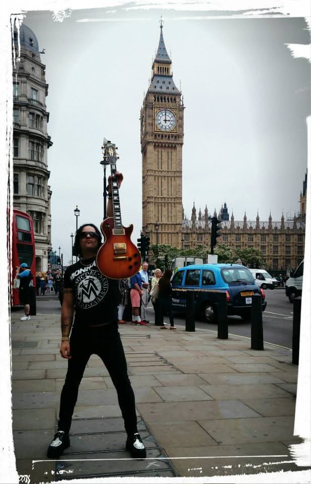 STARMAFIABOY's tweet image. Feliz semana a todos, no olvidéis el Rock and Roll! #starmafiaboy #rockandroll #goodtimes