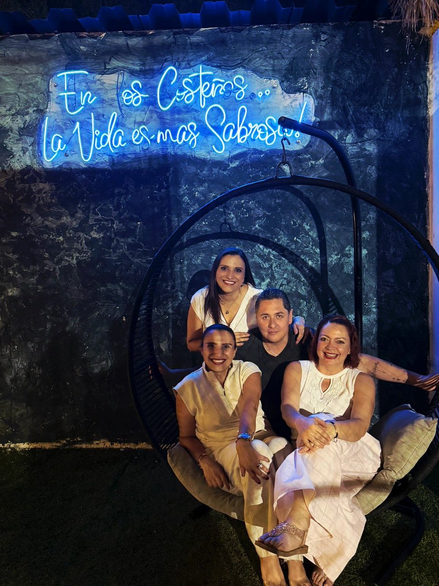 LEMjorge_avalos's tweet image. Weekendvibes.
#Friends #weekend