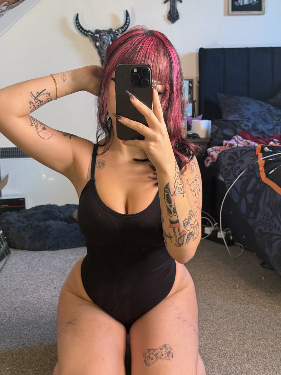 Lucykate🖤 tweet media