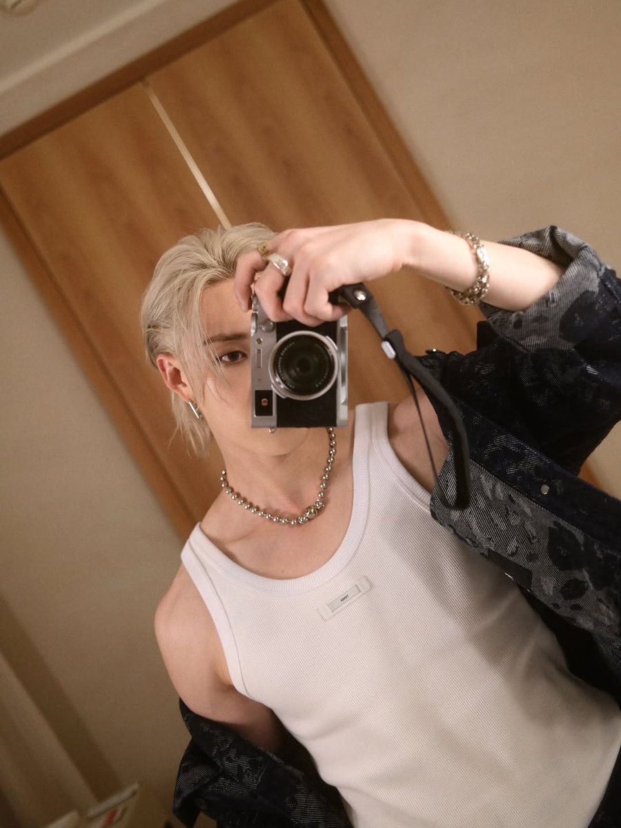 billboard SKZ tweet media