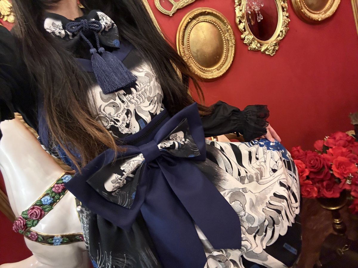 ロイプリさんのお茶会&amp;試着会で新作を試着してきました。エレガントでクールでしたわ…✨（楽しかったです）

誰が着ても素敵で、ロリィタって良いなとしみじみ思った。幸せ空間でしたわ🙏