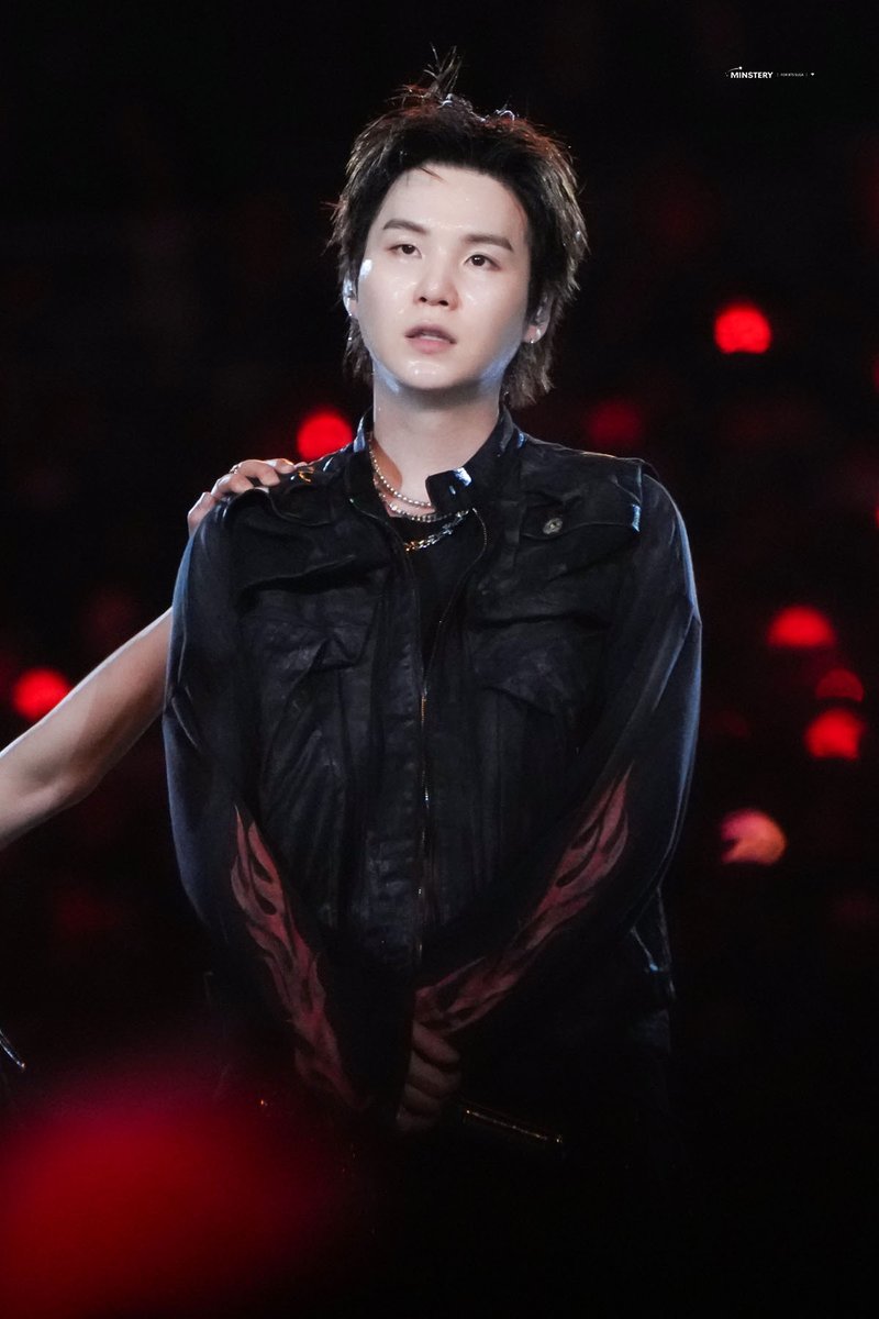 민스터리💫 tweet media