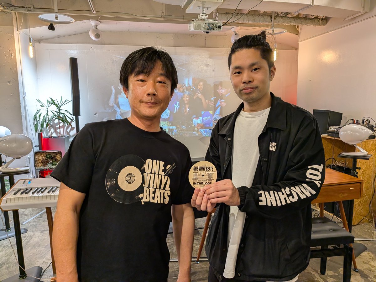 名古屋に行ったのでOVBでお世話になりまくってる
オタレコ <a href="/otairecord/">オタレコ:OTAIRECORD</a> の
LEBEN <a href="/LEBEN_by_/">LEBEN by OTAIRECORD</a> にお邪魔してきた✨
写真以外にもまだまだありましたが、ここまで実機を触れる店はなかなかないと思う🥳
フェーダーやパッドは触って確かめたいからめちゃめちゃ助かる‼️
えんどうさんもとても親切でした🤗