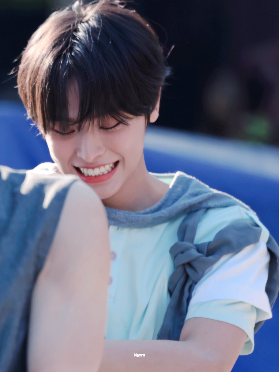 wish4or's tweet photo. 260425 음중 미팬
ꪆৎ ⋅˚₊‧ ୨୧ ‧₊˚ ⋅ ౨ৎ⋆˚⋆
완전 아기 천사 🕺🕺 오살힘🥹❤️
#리쿠 #RIKU #リク #NCTWISH https://t.co/sWjVSJ8hFM