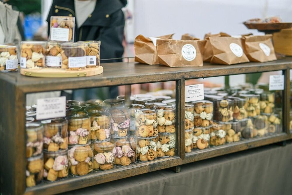 Fashion Press tweet media