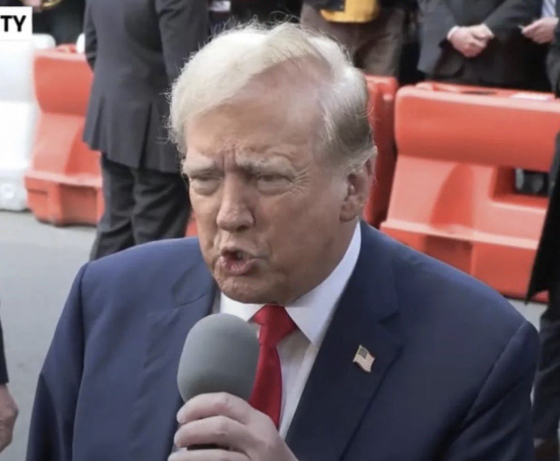 SusanTay tweet media