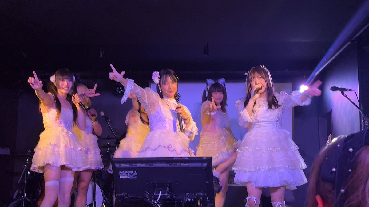 JCUTIE1015's tweet photo. 土曜日のイベント
とっても楽しかったし気持ちよく歌って踊れました　ありがとうございました🥰 https://t.co/9U7cM2mcVV
