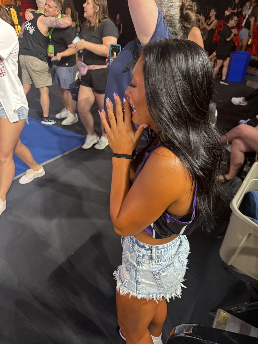 kaitlynwolfpack's tweet photo. 1 year ago today, 04/27/2025

This will happen again, today. 04/27/2026. https://t.co/Ef2mUBJf3X