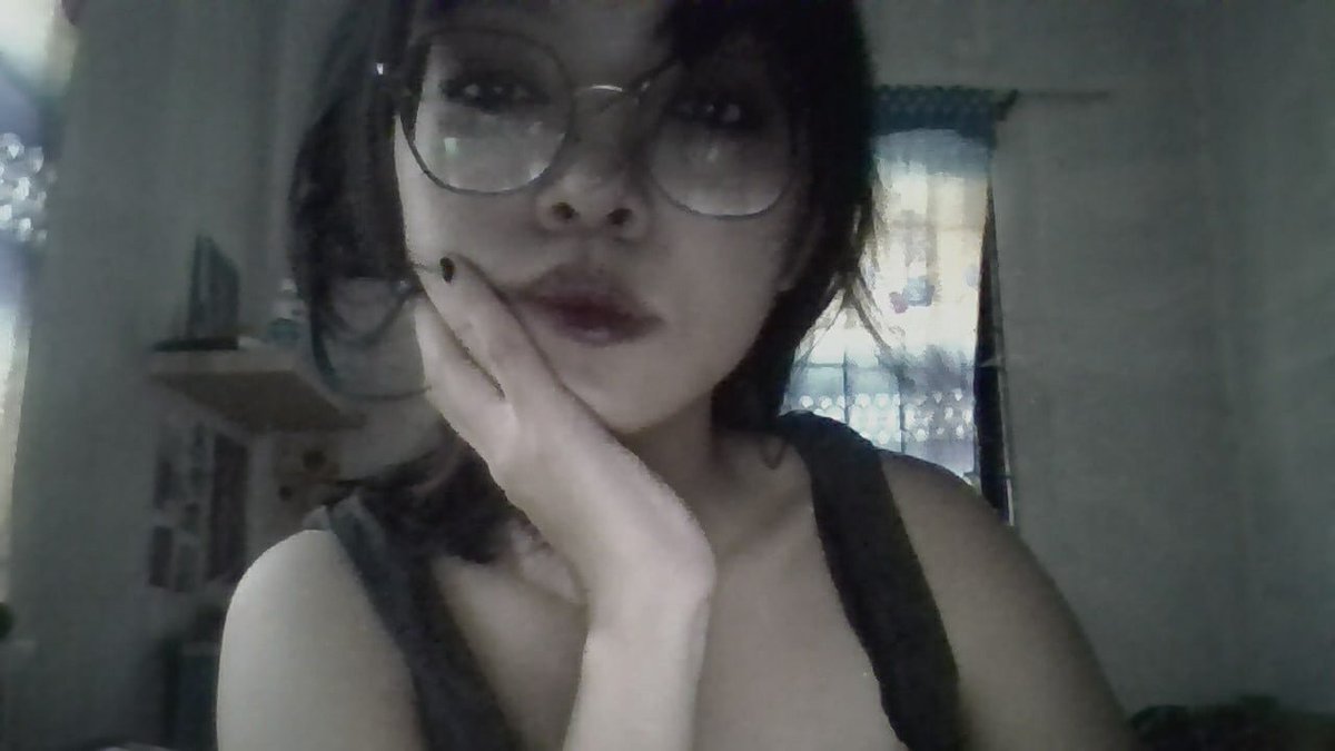 A ★ 🦇 tweet media