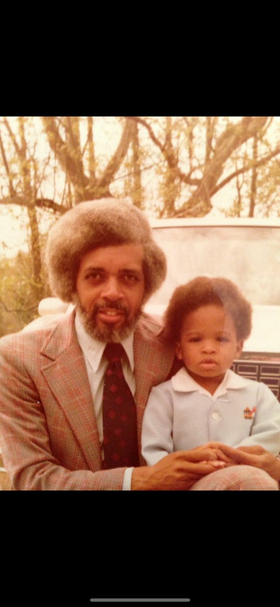 Mr. Christopher tweet media