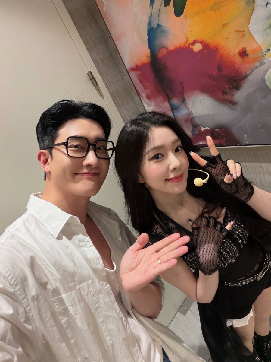 zhoumi周觅조미 tweet media