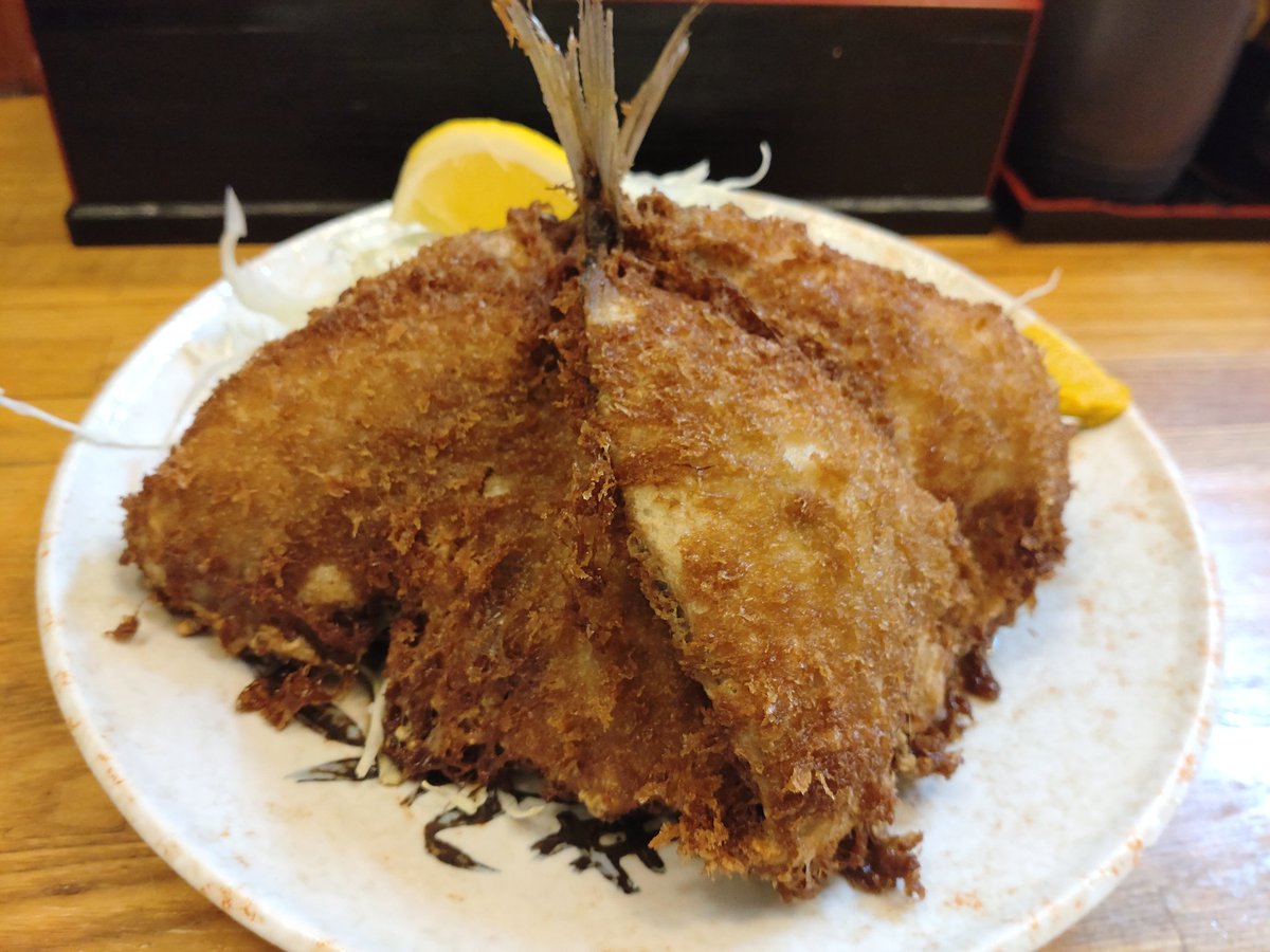★ラピス★ tweet media