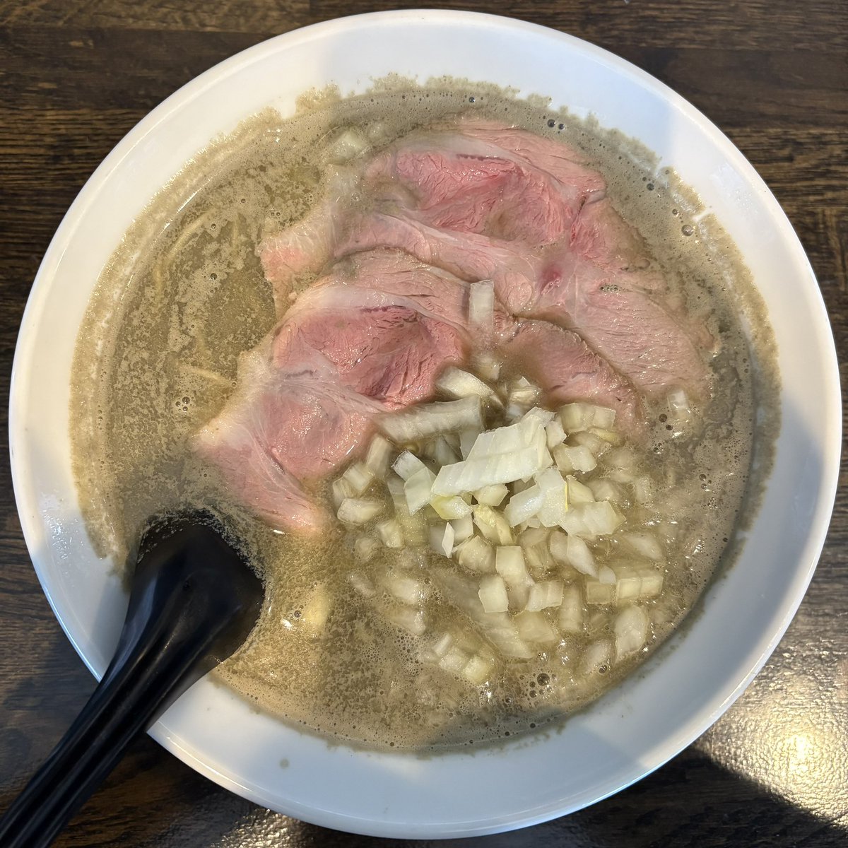satoko_to_gohan's tweet photo. #米子丿貫

最近は、もう第何次か分からない聡子的・丿貫ブームがまた来ているみたい。
限定メニューが全て美味しそう…

⭐︎煮干中華蕎麦
⭐︎カレー坦々の和え玉

和え玉に煮干のスープビシャがけして食べたかったので、この２つにした！

美味しかったーご馳走さまー♪ https://t.co/A8qP6OvFQc