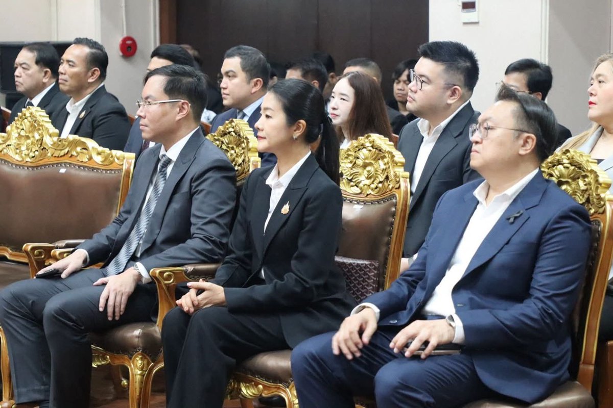 ^^𝕋𝕆𝕆ℕ​ 𝕊.​^^ tweet media