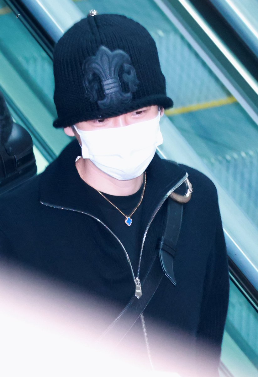 Berryyu56's tweet photo. 260427 ICN  #BAEKHYUN  #백현 #ベッキョン #伯贤@B_hundred_Hyun https://t.co/siZTPWjVSS