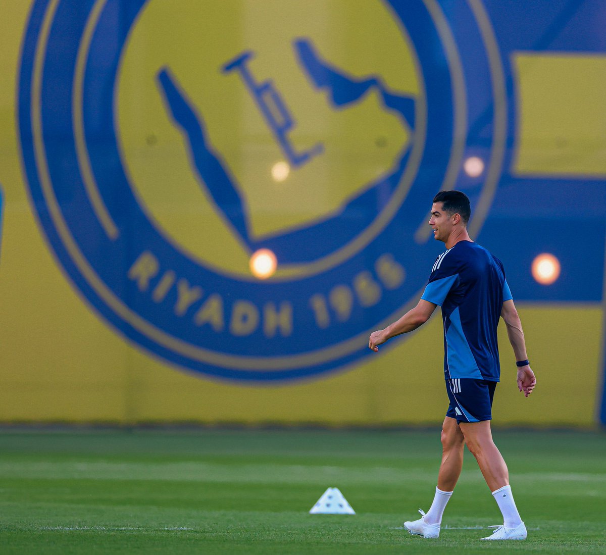 أحمد بـن محسن | Ahmed Bin Mohsen tweet media