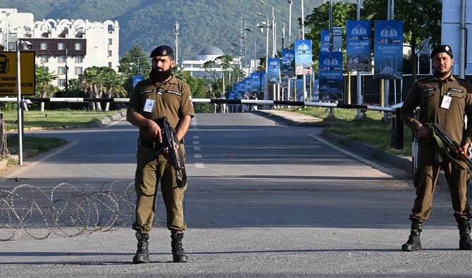 Waqar khan tweet media