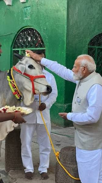 AbhiSinghHindu1's tweet photo. आदरणीय 
प्रधानमंत्री @narendramodi जी, गौ-वंश हमारी संस्कृति और अर्थव्यवस्था की रीढ़ है। कृपया गौ-हत्या पर पूर्ण प्रतिबंध लगाकर गौ-माता को ‘राष्ट्रमाता’ घोषित करें। #gauhatyabandho #gaumatarashtramata https://t.co/Ruba9jqb87