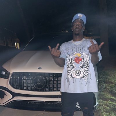 $kee Money tweet media