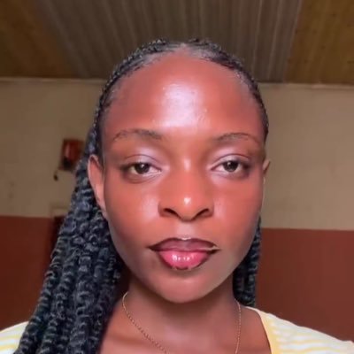 Trae code tweet media