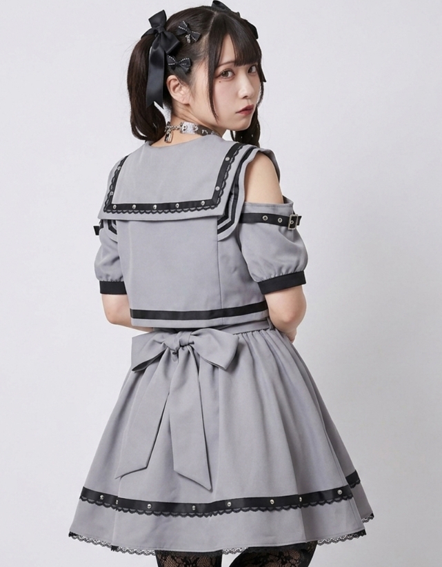 jillpunk's tweet image. 見た目は優等生、中身は小悪魔😈
 一着で完成する、新作のセーラーワンピ🖤
jill-punk.com/pitem/M00034005

👉結びのリボンに、大胆な肩出しデザイン。
👉フリルとレースで可愛さも忘れない。
🖤 ストレッチ素材で着心地も
今日は君を依存させる番。
#JK制服 #制服ーデ ＃セーラー　＃オリジナル　＃可愛い